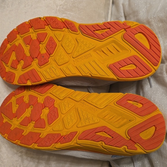 Hoka Cream and Yellow Sneakers 7.5 Women - Picture 14 of 14